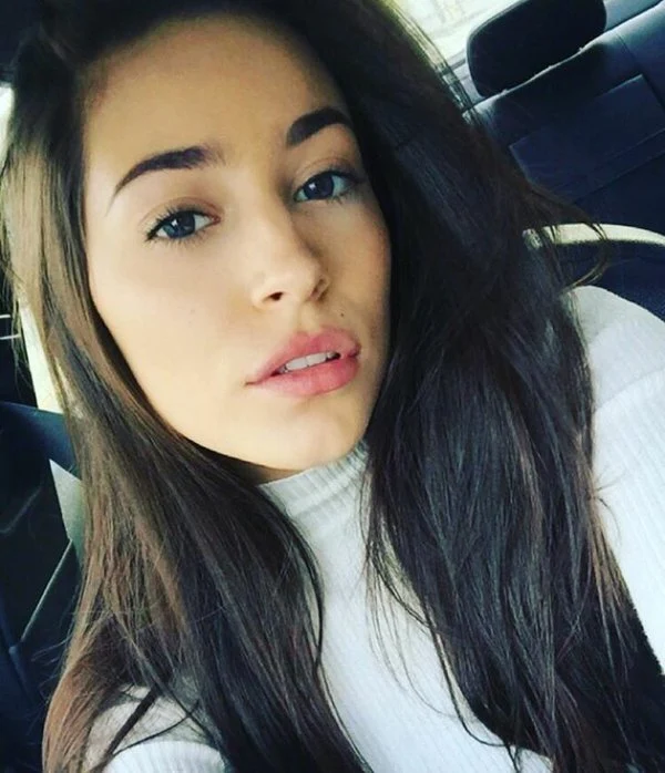 Alexxis Lemire