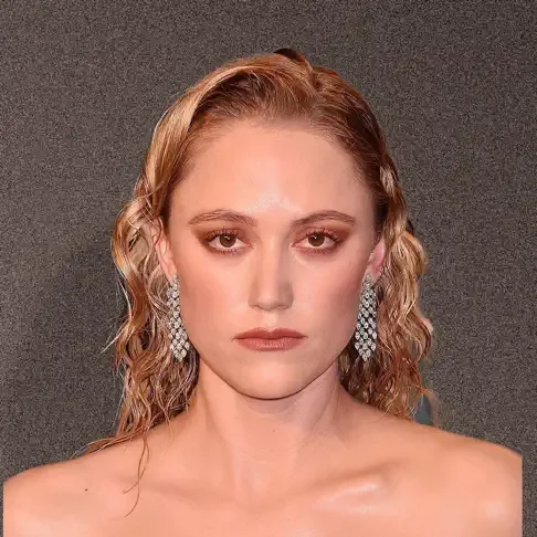 Maika Monroe