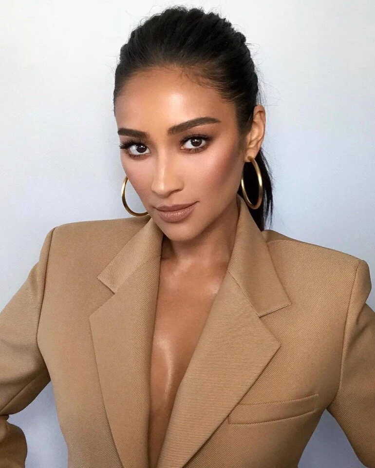 Shay Mitchell