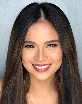 Louise de los Reyes